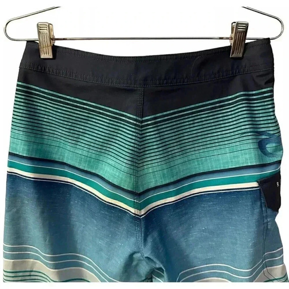 Rip Curl Boardshorts Men’s Size 28, Blue Stripes Beach Swim Shorts - Picture 7 of 11